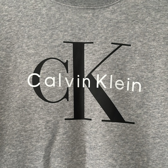 Calvin Klein Crewneck Sweatshirt - Picture 3 of 7